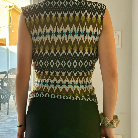 Poema top - Picture 4 of 8